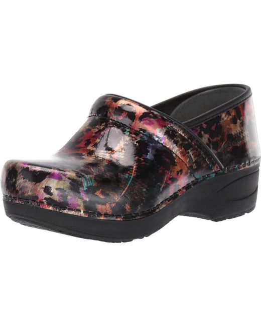 blue dansko clogs