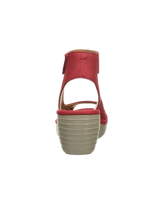 Clarks reedly salene red deals
