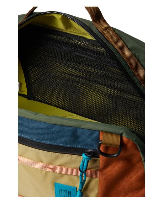 Topo Mountain Duffel in Green Lyst