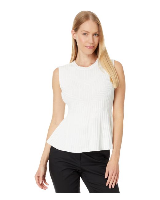 Vince Camuto White Slvless Top W Flare Bottom