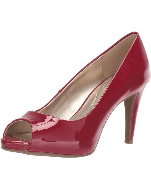 bandolino red heels