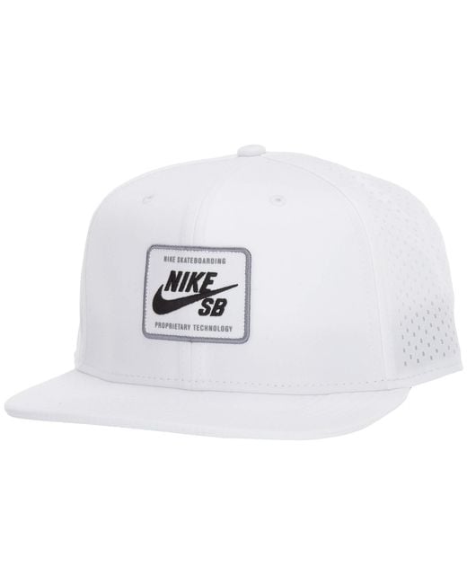 Nike White Sb Aerobill Pro 2.0 Snapback Hat - Bv2659 for men