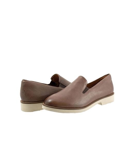 Softwalk® Brown Whistle Ii Flat Shoes 7.5 N (Aa)