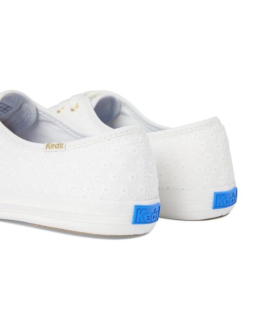 Keds White Champion Canvas Lace Up Shoes 6 B