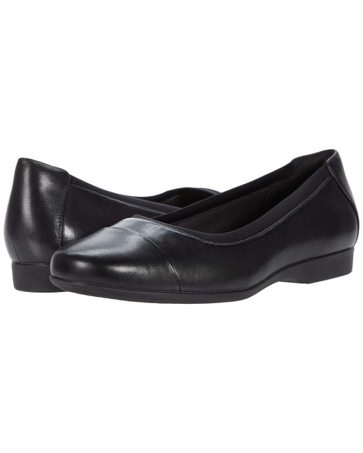 Clarks Leather Un Darcey Cap 2 in Black 