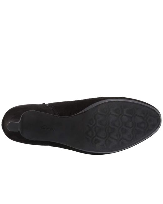 clarks adriel mae