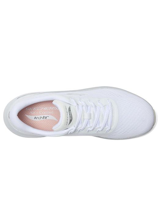 Skechers White Arch Fit 2.0-Glow The Distance Shoes 9 B