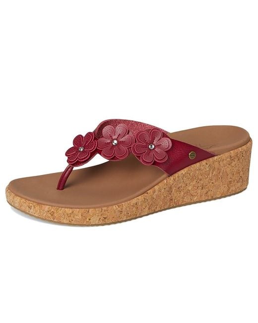 Skechers Red Arch Fit Beverlee