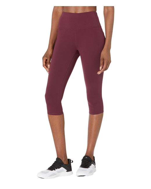 https://www.lyst.com/clothing/skechers-go-walk-high-waisted-capri-leggings-1/