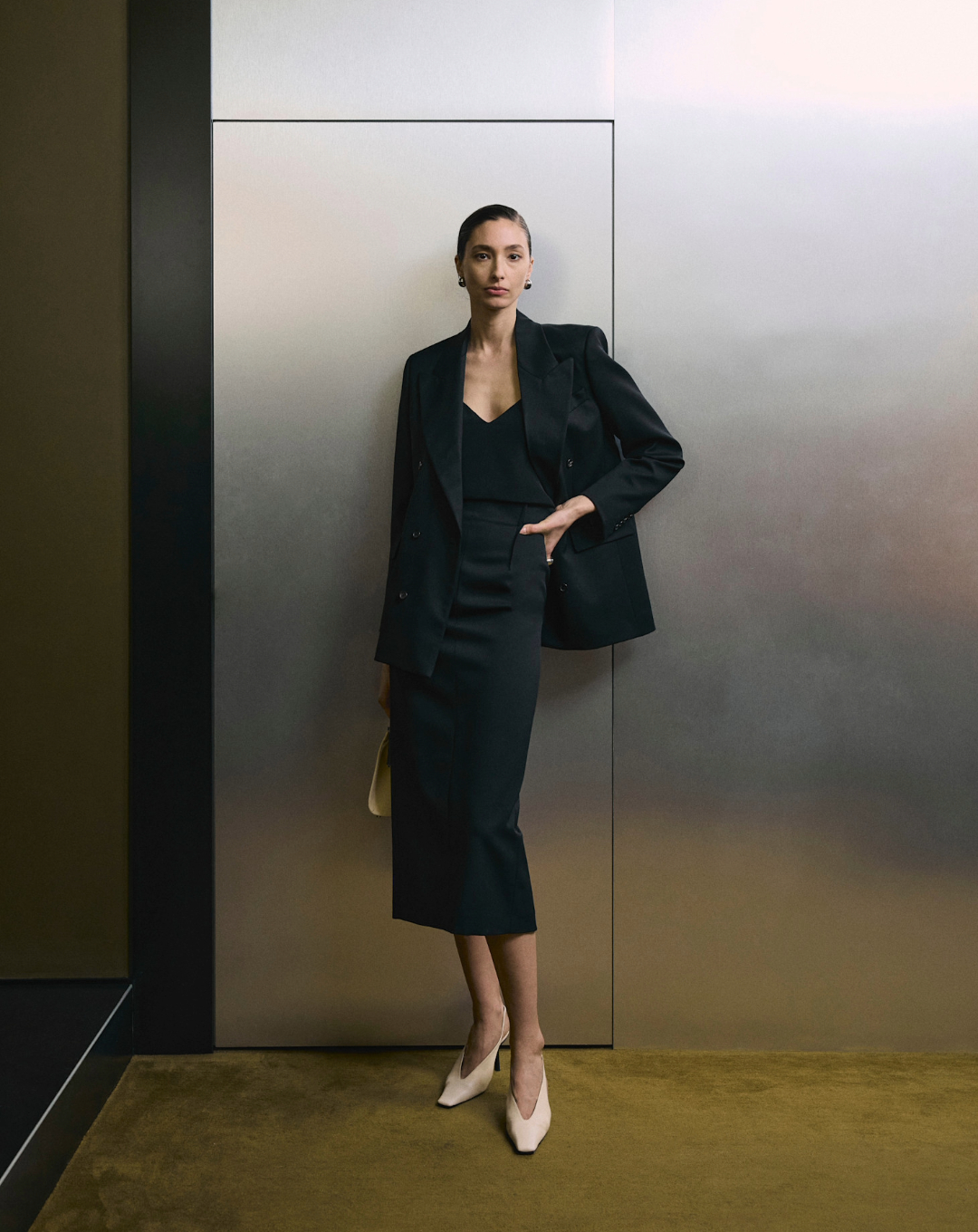 What to Wear to a Work Christmas Party: The Fine Art of Festive Dressing