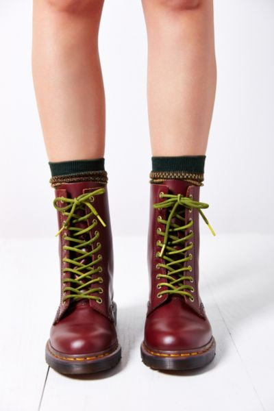 10 eye doc martens