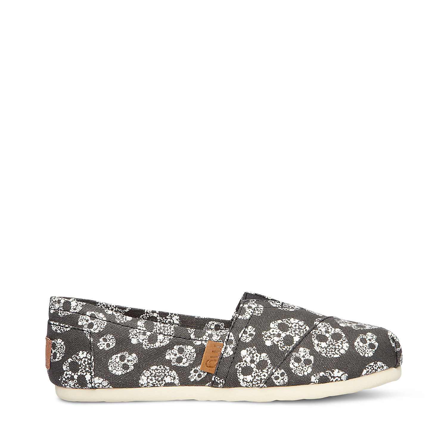 steve madden skull shoes