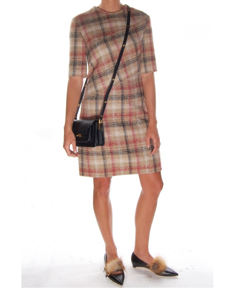 plaid short outfit