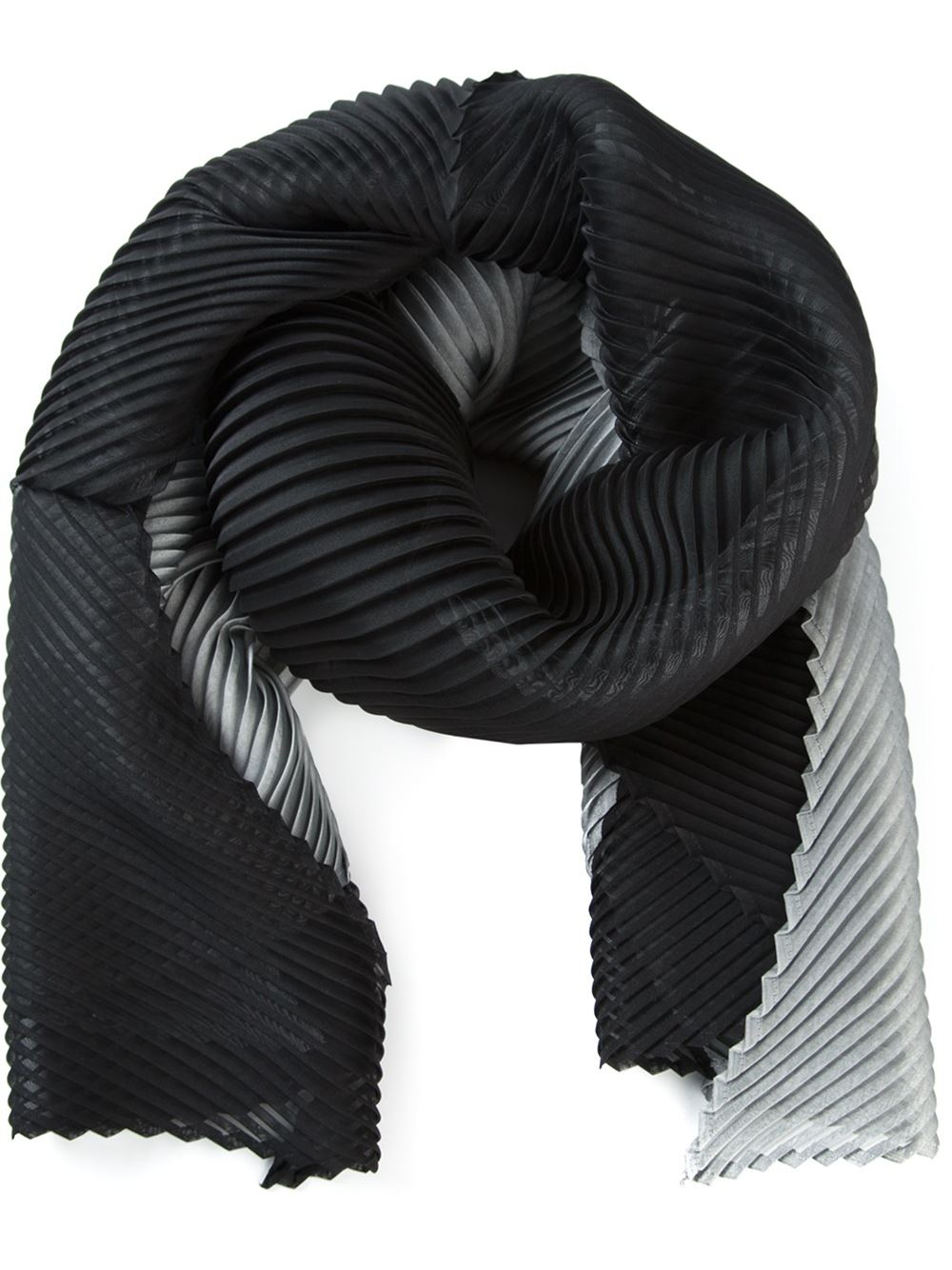 Issey Miyake Cauliflower Pleated Scarf in Gray | Lyst