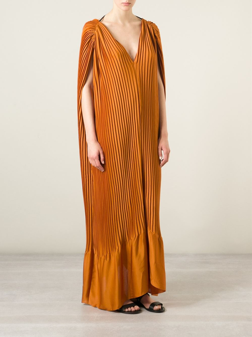 pleated kaftan