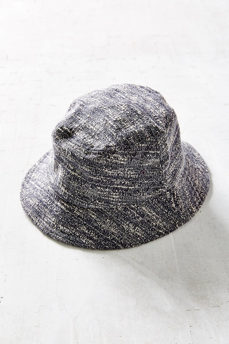 boucle bucket hat