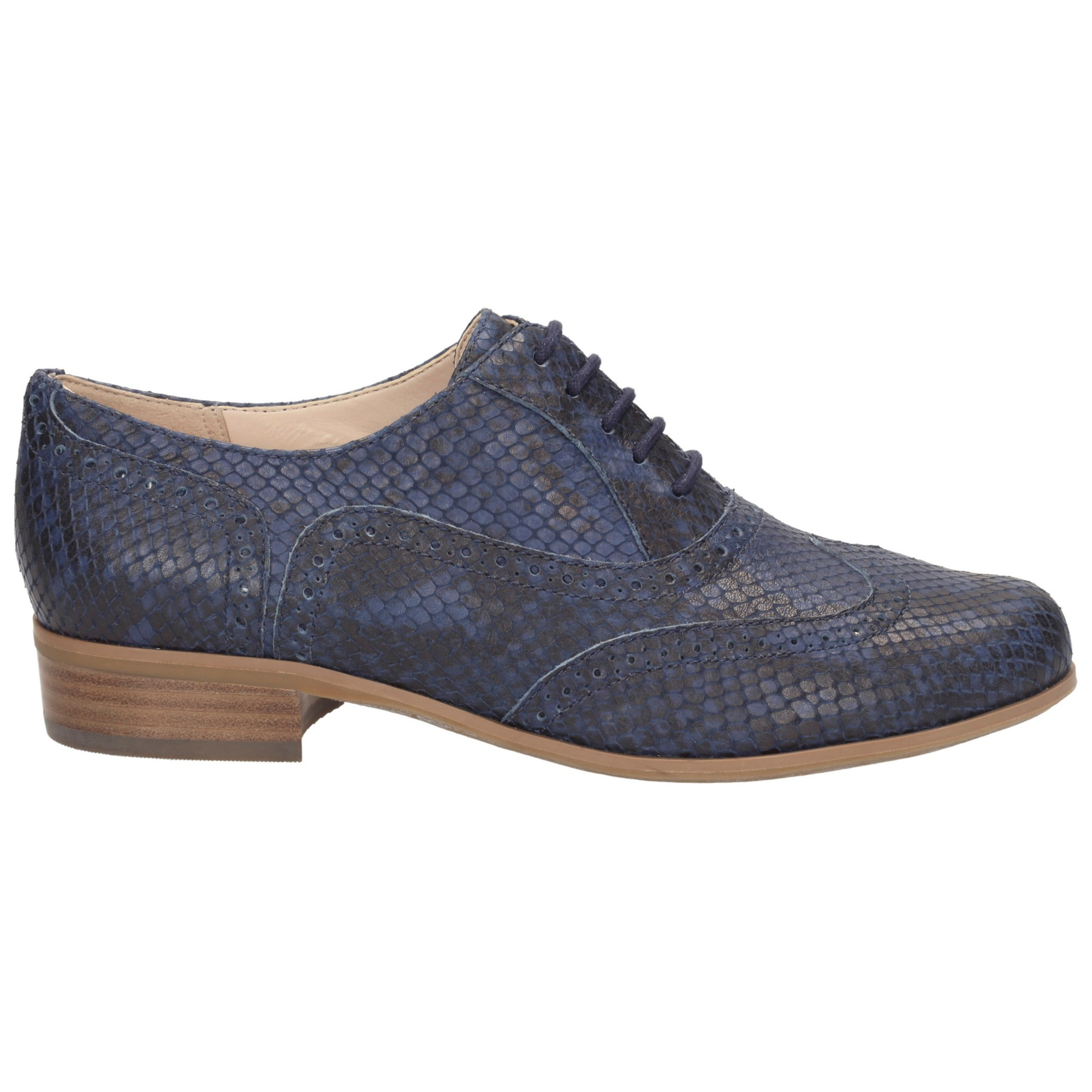 clarks hamble oak wide fit brogue
