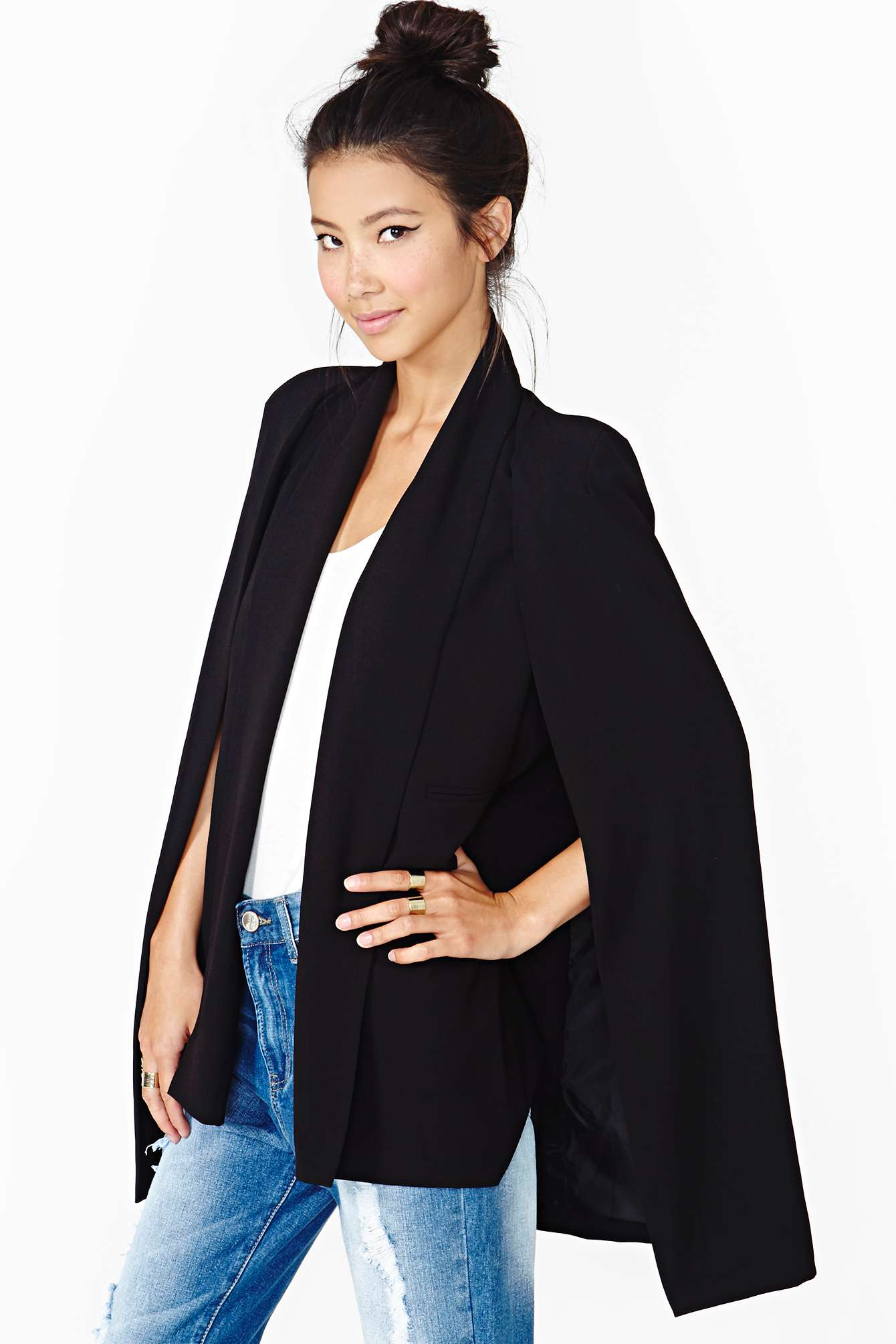 elliatt cape
