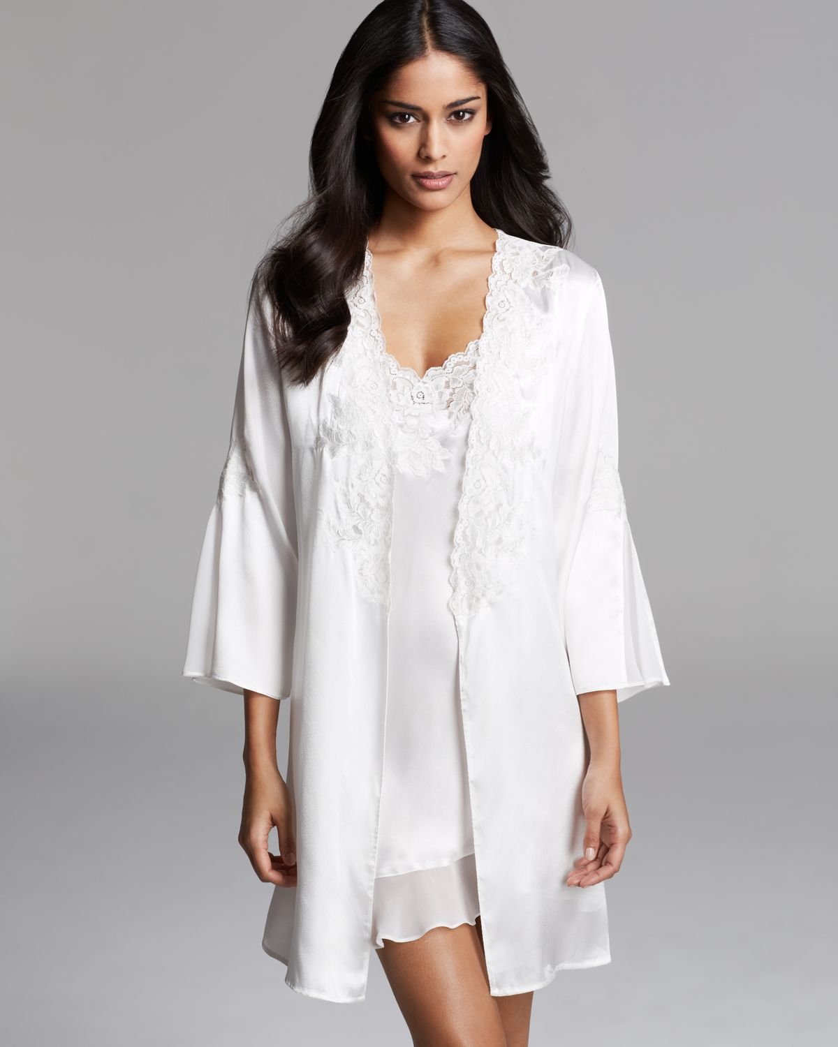 oscar de la renta satin robe