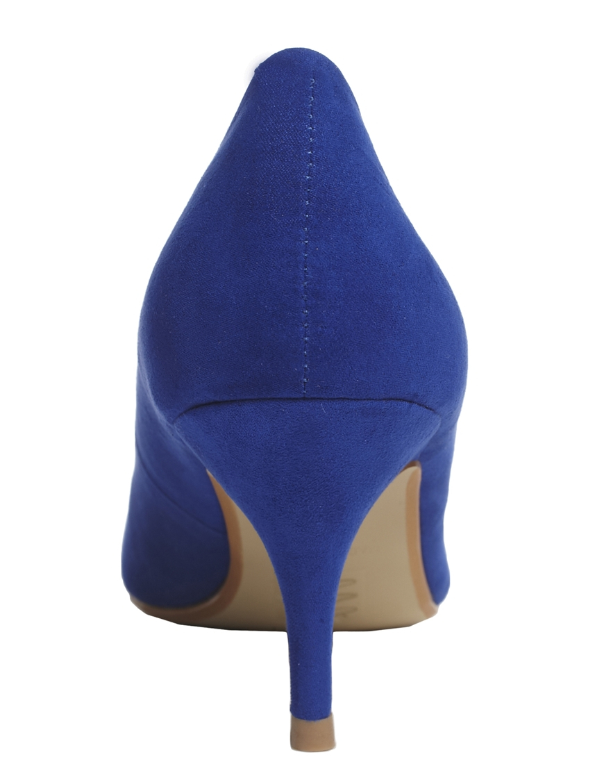 blue court shoes mid heel
