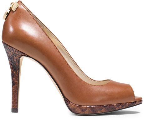 Michael Kors Hamilton Leather Peep-Toe Pump in Brown (LUGGAGE) | Lyst