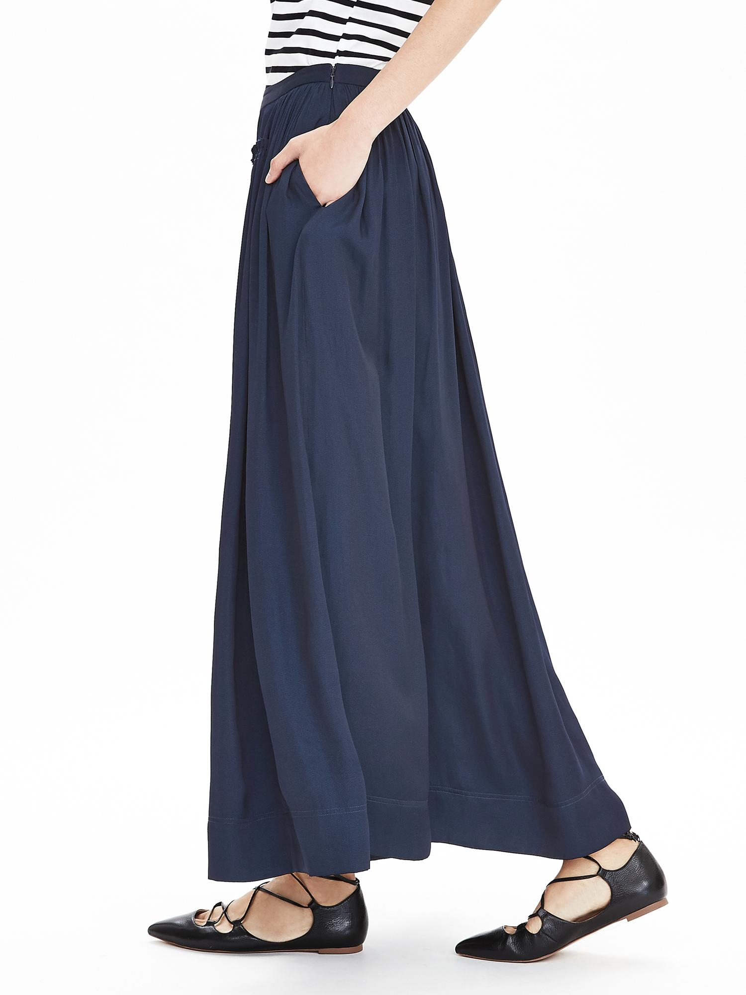 Banana republic maxi skirt Clearance