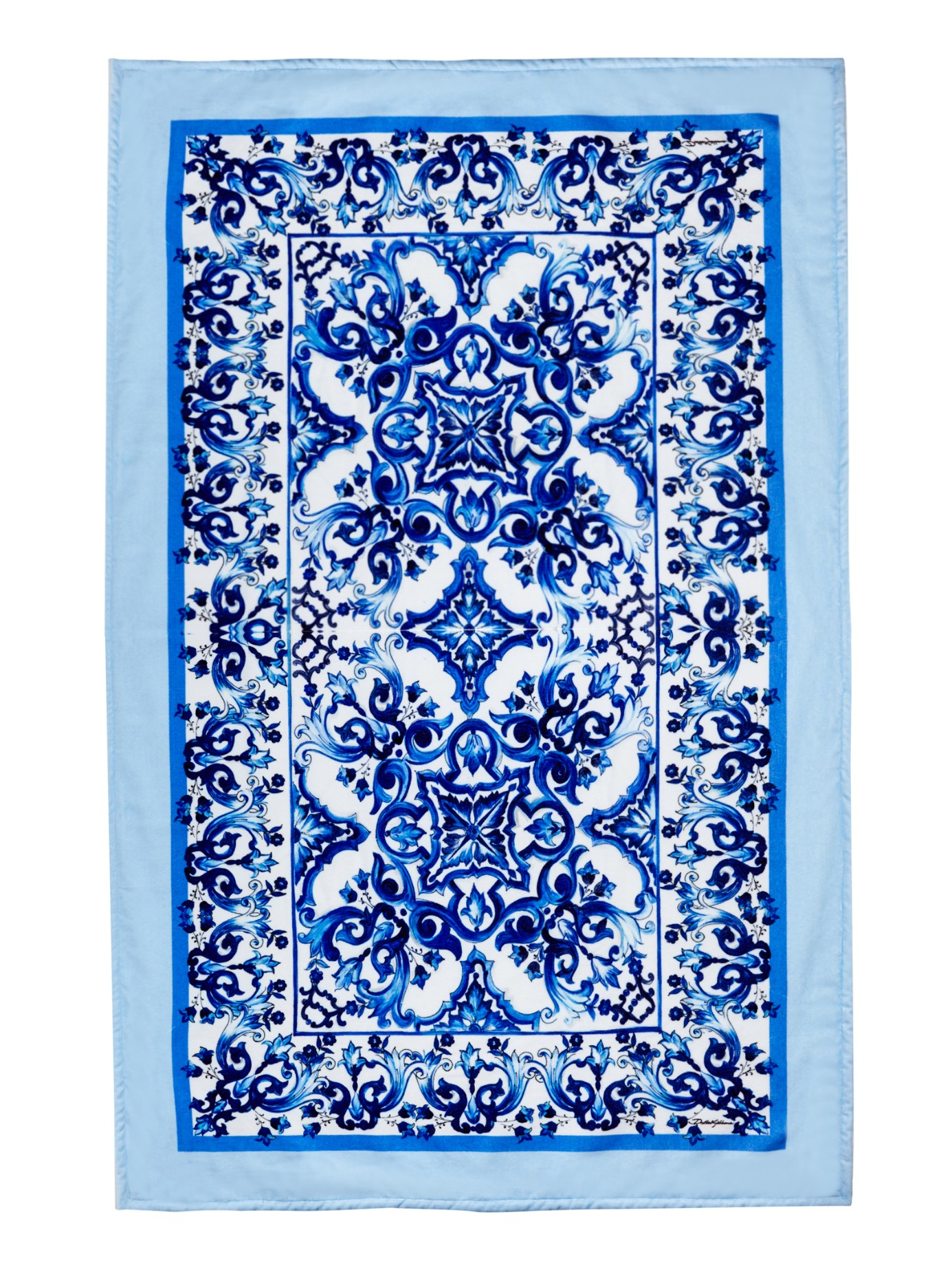 Dolce & Gabbana Majolica-Print Towel in Blue White (Blue) - Lyst