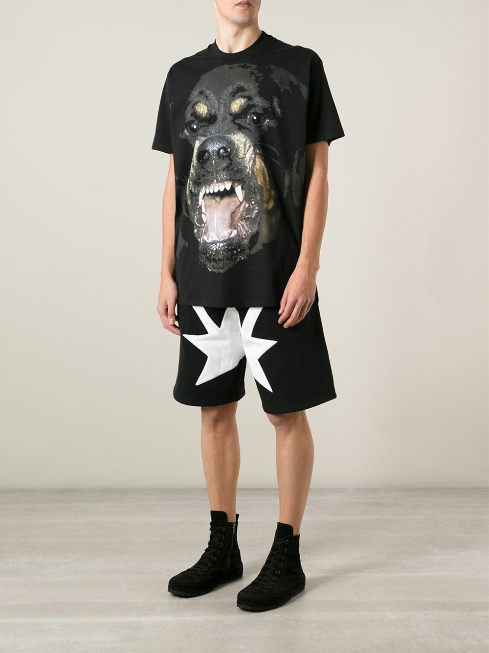Givenchy Rottweiler Star Appliqué Print T-Shirt