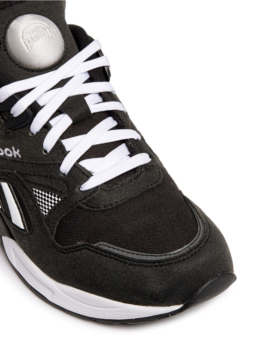 black reebok pumps