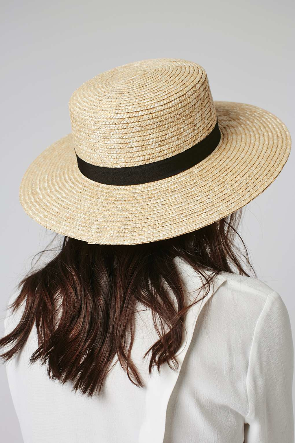 Соломенные шляпы с полями. Шляпа канотье солома. Шляпа канотье с широкими полями. Шляпа канотье женская. Канотье Elsa.