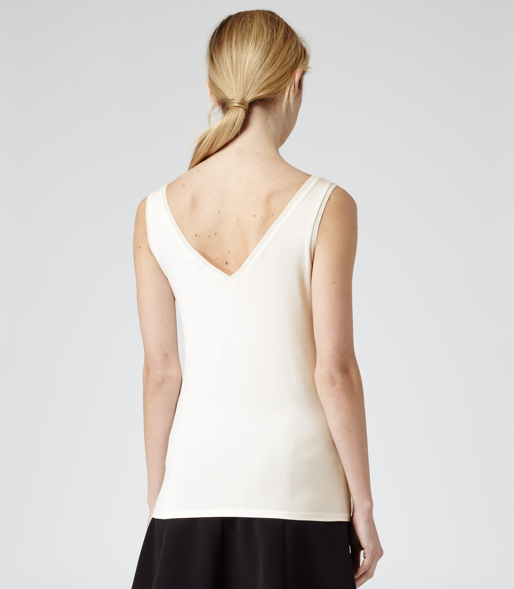 Reiss Ona V-Neck Tank Top in Beige (cream) | Lyst