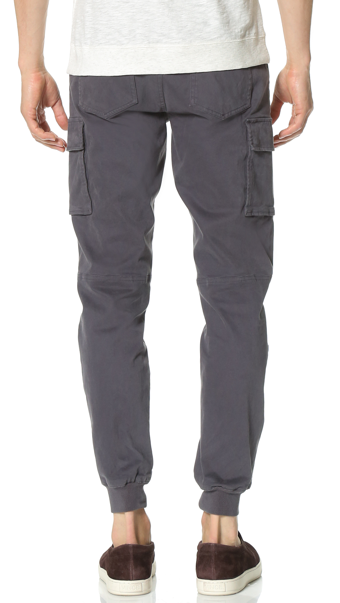 Lyst - Vince Twill Cargo Joggers in Gray for Men