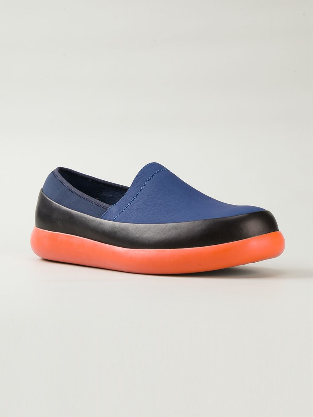 camper slip on