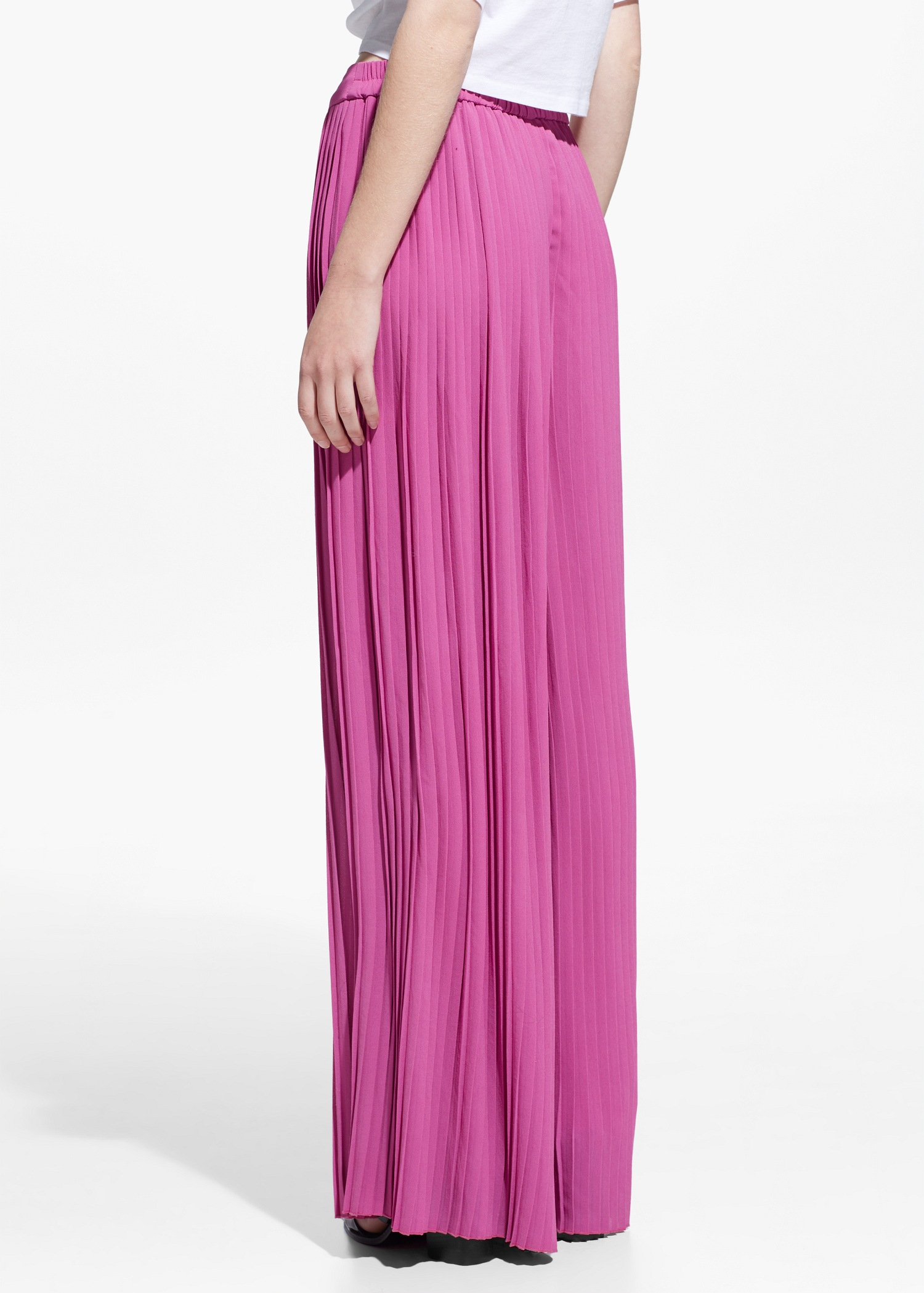 mango pleated palazzo trousers in purple lyst mango pleated palazzo trousers in purple lyst