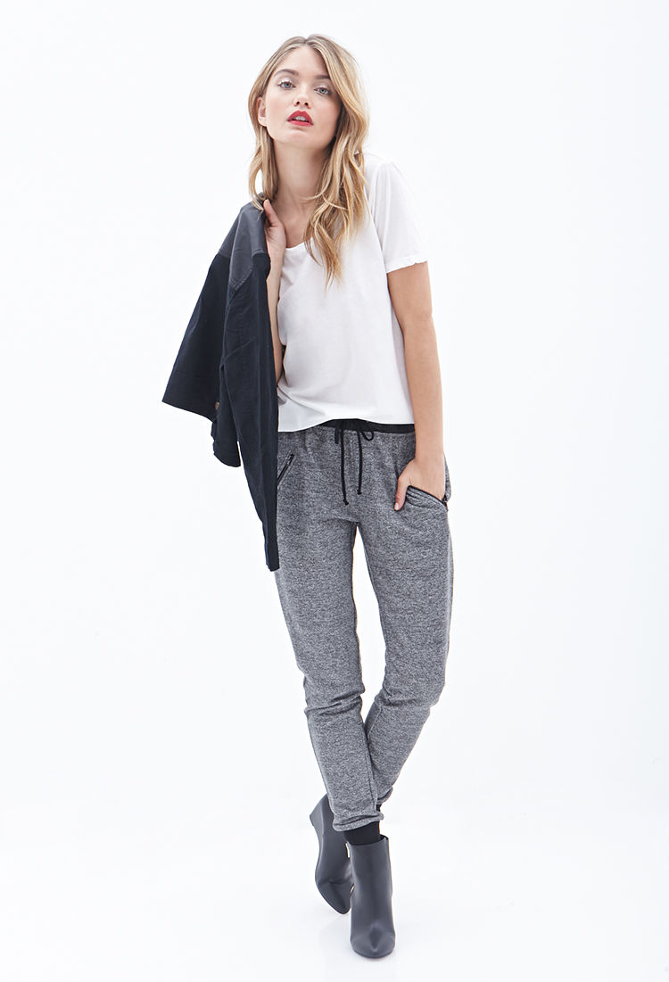 It's free shipping made easy Shop for women's plus size pants & plus size leggings with ASOS Curve. From plus size wide leg pants to plus size palazzo pants, find your style at ASOS. Outrageous Fortune plus leather look PANTS in black. $ Vero Moda Curve Smart Jogger. $ ASOS DESIGN Curve chino pants with self belt. $ ASOS DESIGN Curve spray on PU PANTS.