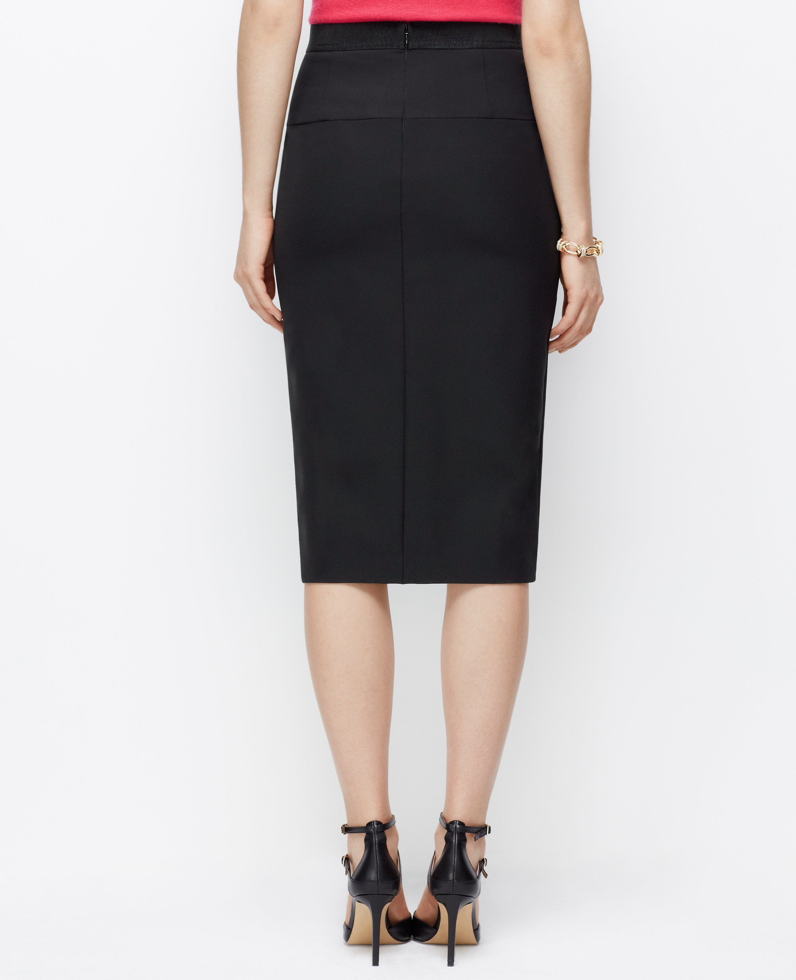 Find beautiful, flattering skirts for every occasion including on-trend midi skirts, polished pencil skirts, elegant A-line skirts and more, all designed specifically for petite frames.