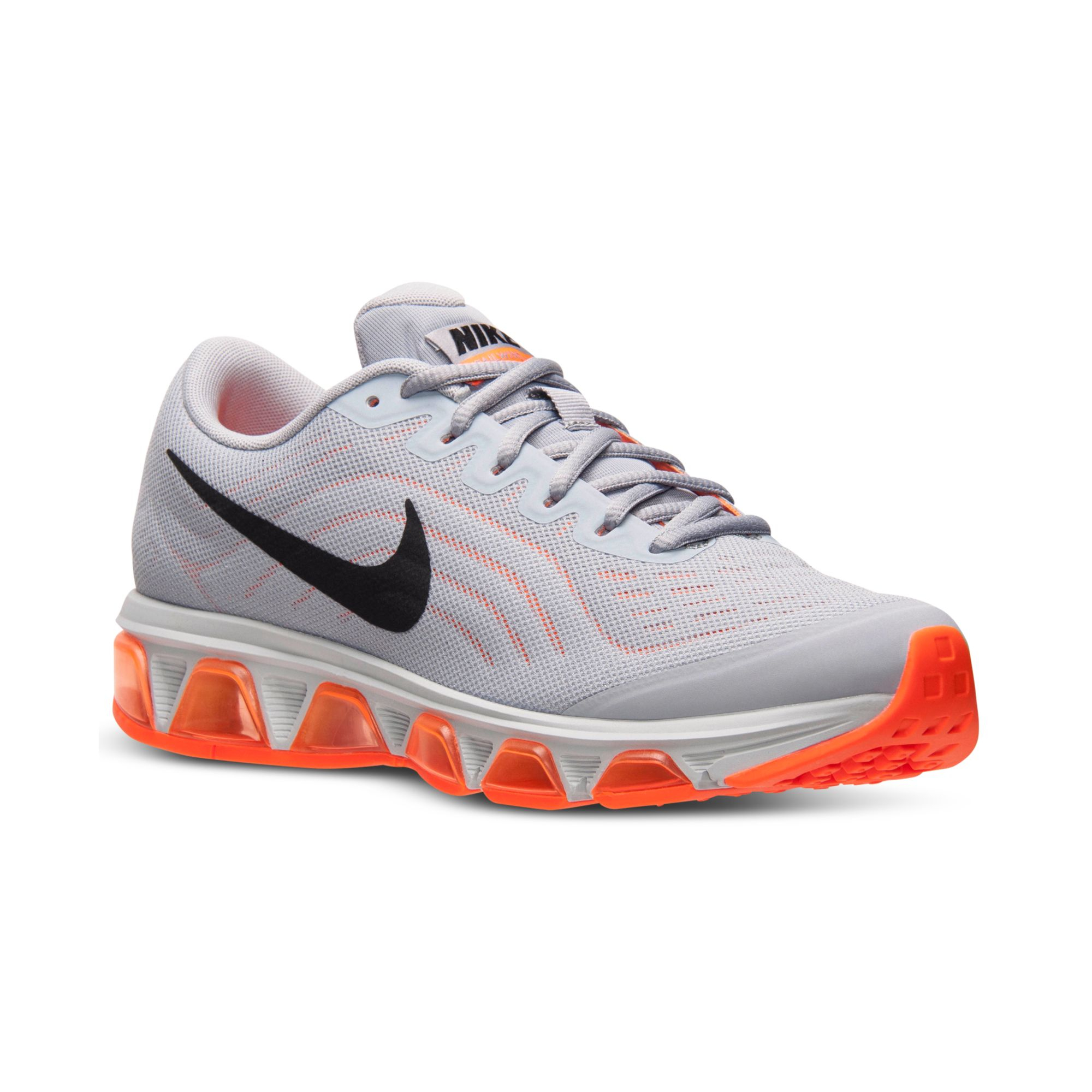nike sneakers tailwind