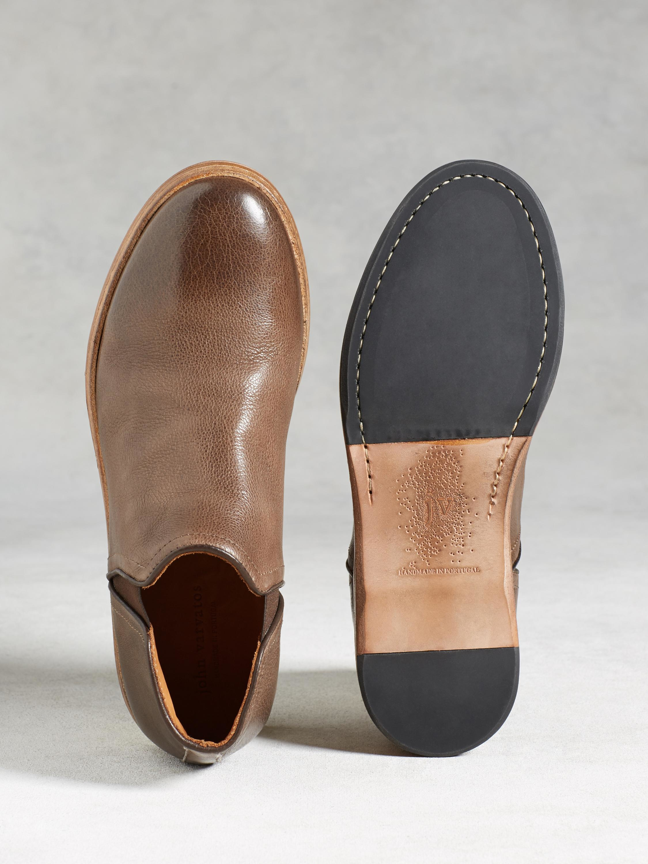 slip on chukka