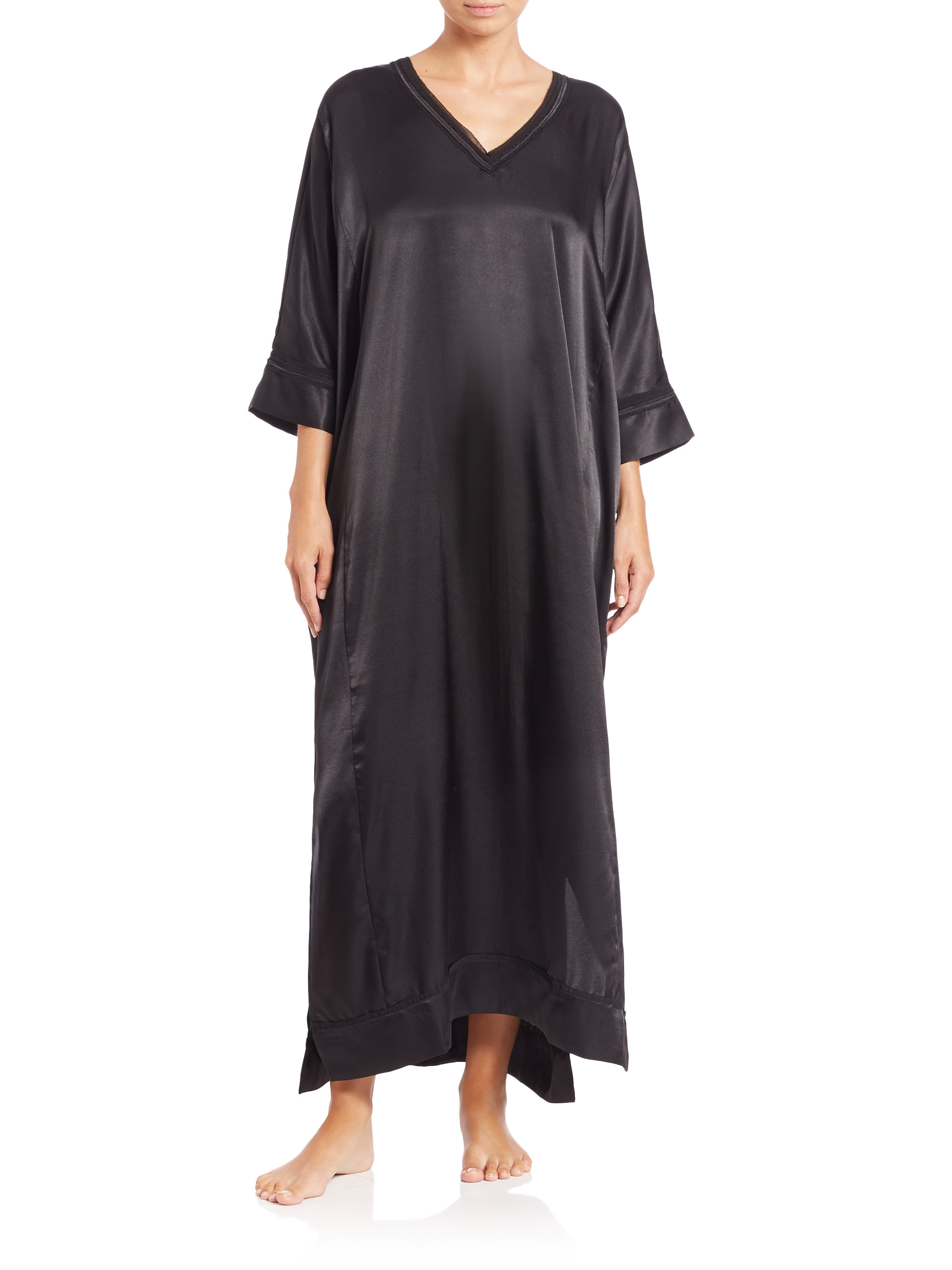oscar de la renta black gown