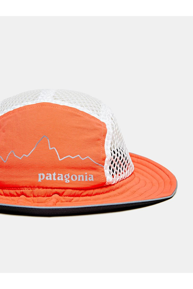 Patagonia Duckbill Bucket Hat in Coral 
