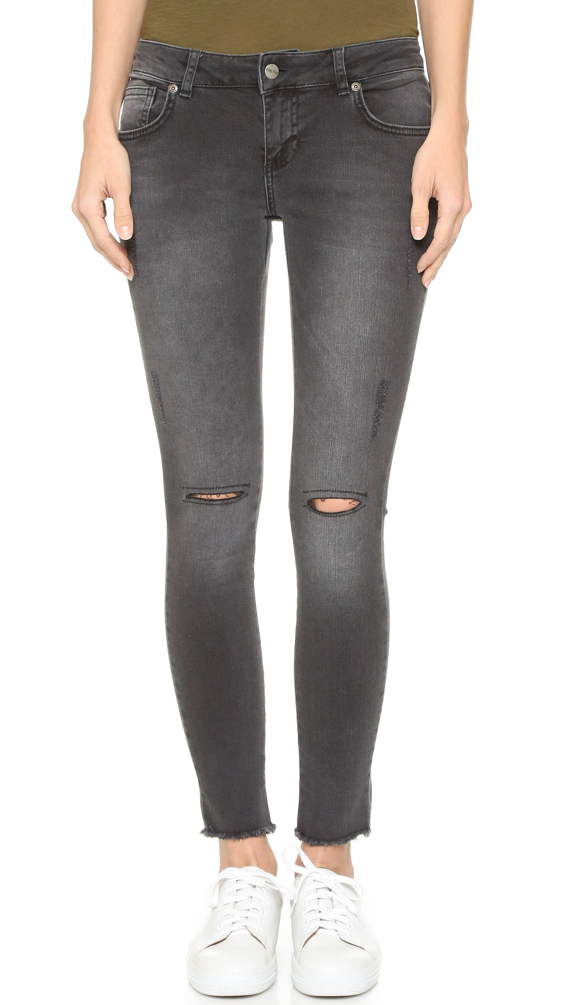 Anine Bing Denim Ripped Jeans in Dark 