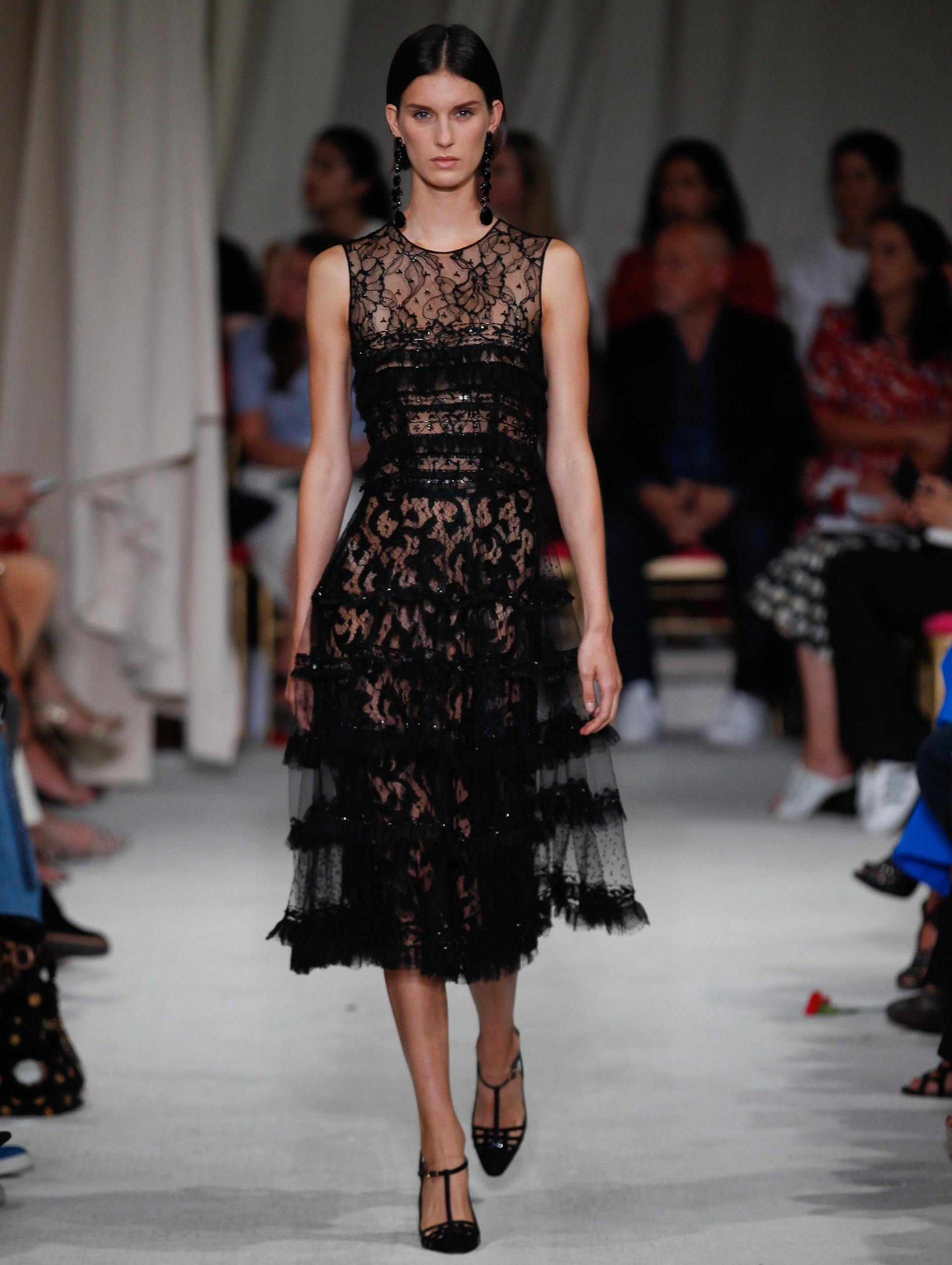 oscar de la renta black cocktail dress