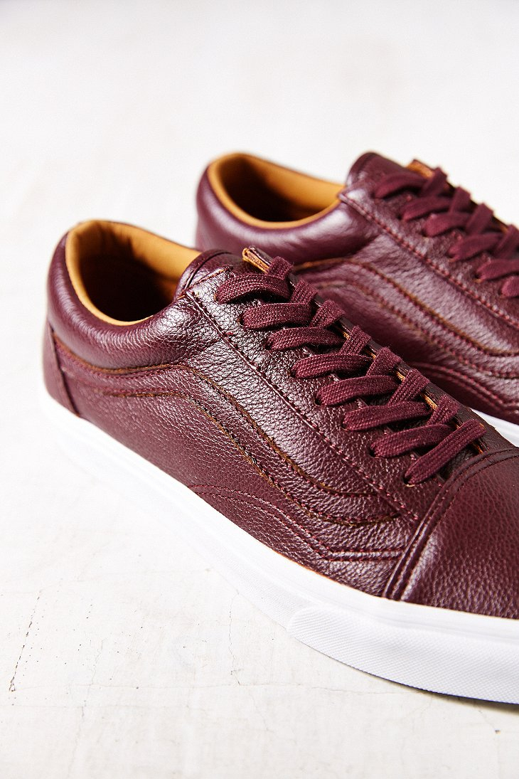 Vans Old Skool Premium Leather Low-Top Women'S Sneaker in Maroon (Purple) -  Lyst