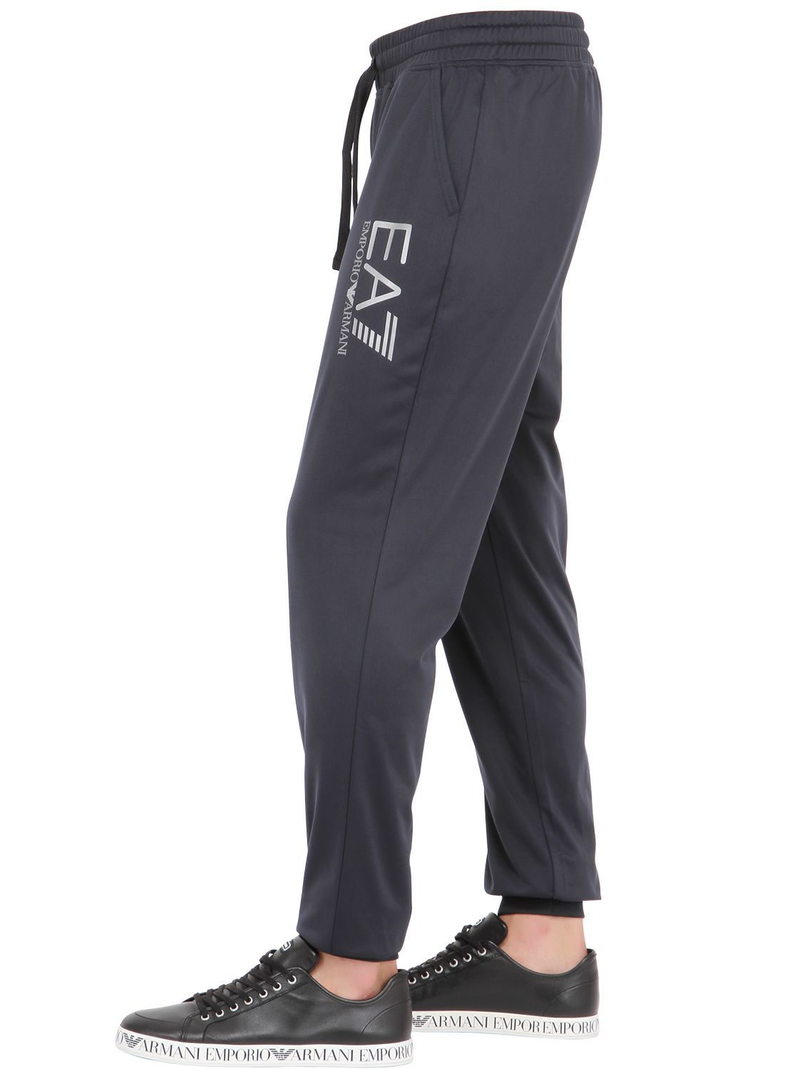 ea7 visibility joggers