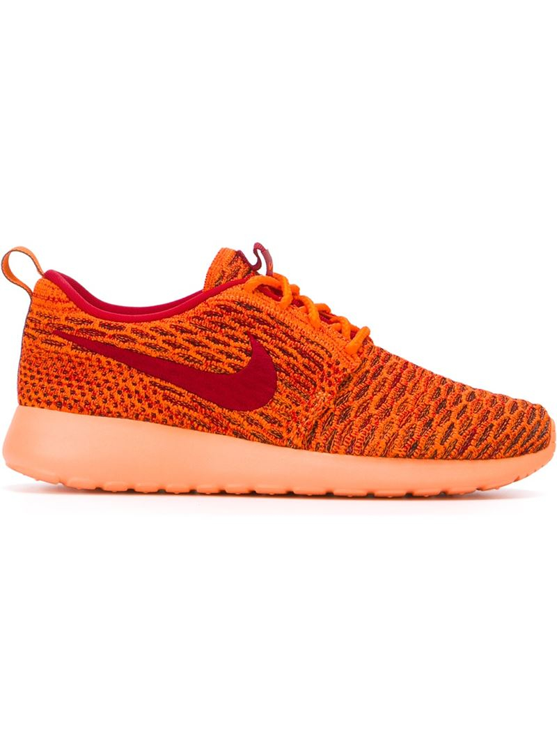 nike roshe yellow