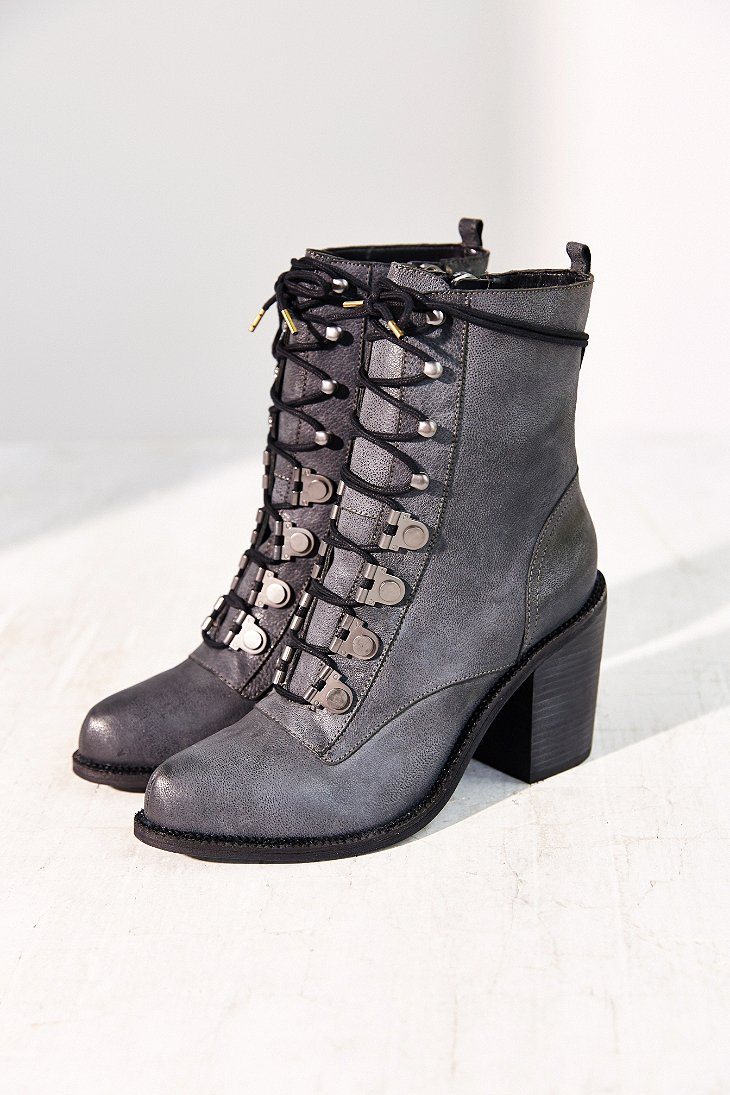 luxury rebel boots