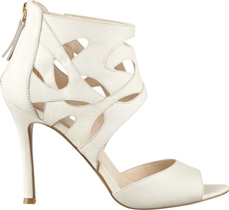 Nine West Fabeyana Peep Toe Pumps in White (OFF WHITE LEATHER) | Lyst