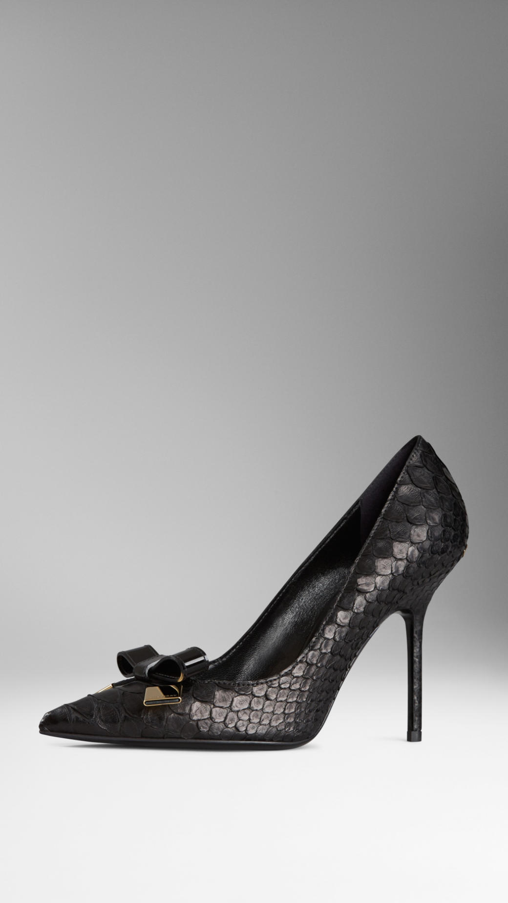 Burberry Bow Detail Pointtoe Python Pumps in Black Lyst