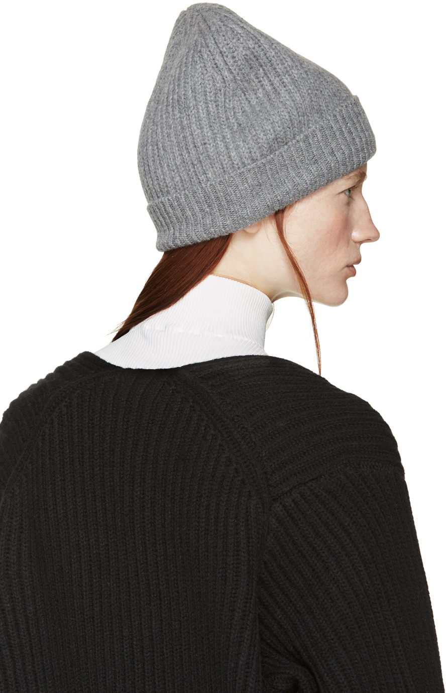 acne mini pansy beanie
