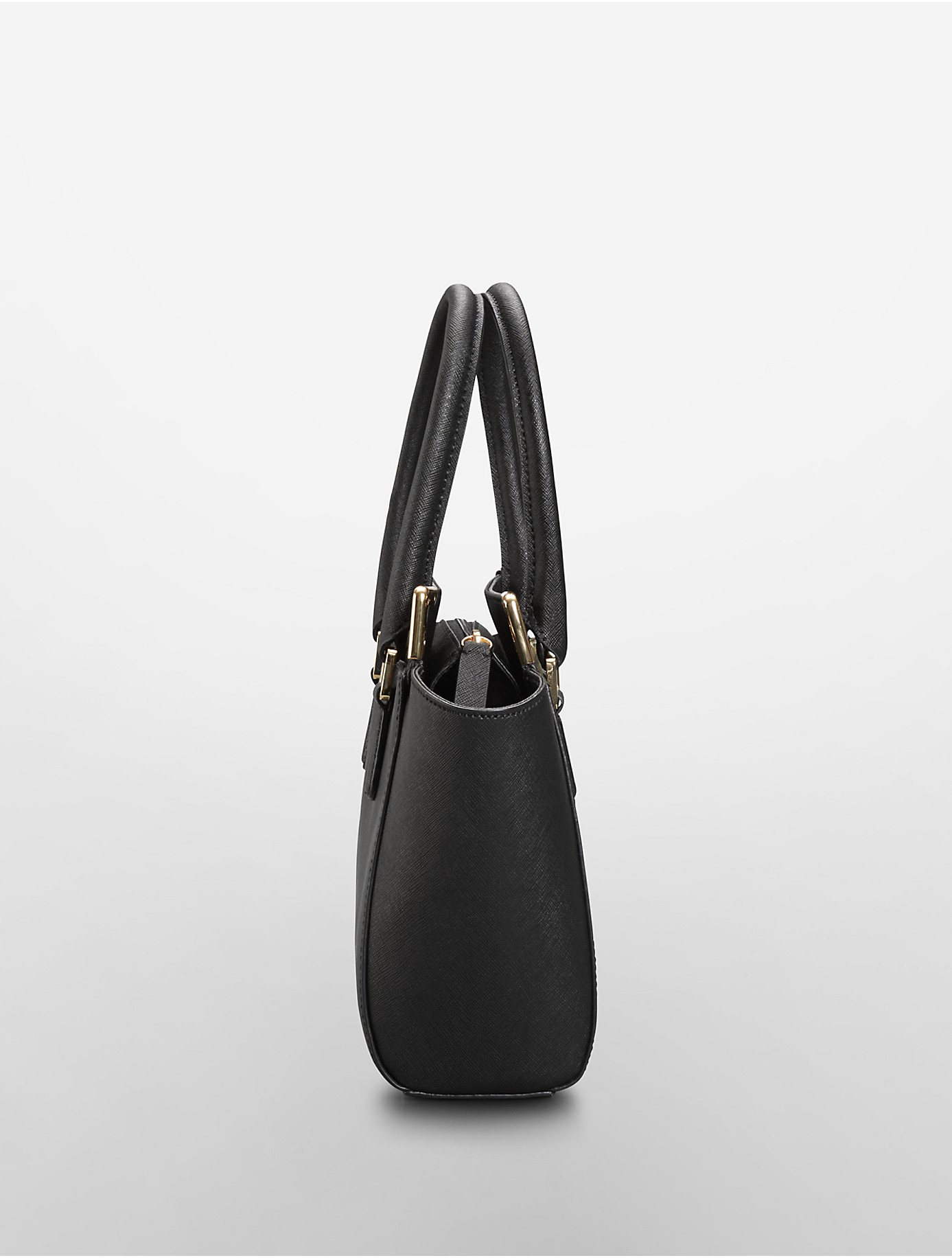 Ampère vacature Arabische Sarabo Calvin Klein Saffiano Leather Small Winged Tote Bag in Black | Lyst